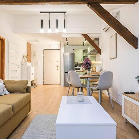 Апартаменти Cozy Loft Under The Wawel Sky Краків Екстер'єр фото