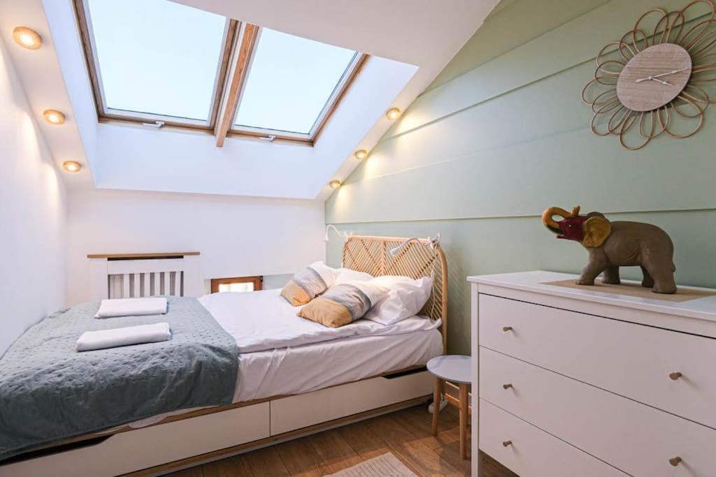 Апартаменти Cozy Loft Under The Wawel Sky Краків Екстер'єр фото
