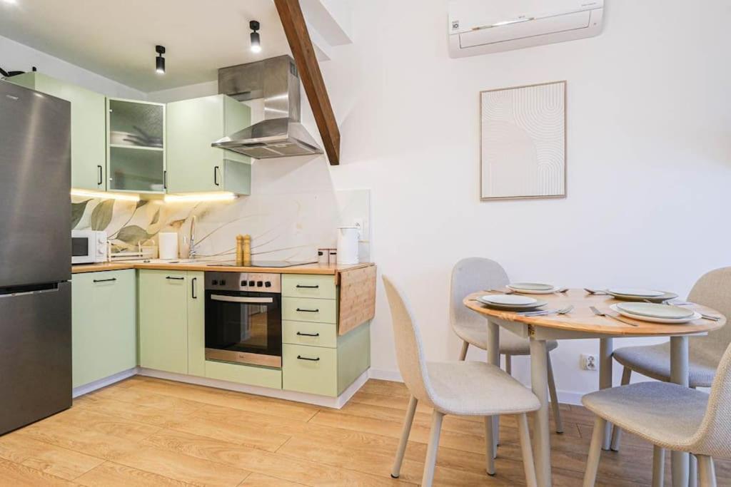 Апартаменти Cozy Loft Under The Wawel Sky Краків Екстер'єр фото