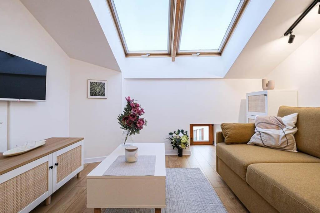 Апартаменти Cozy Loft Under The Wawel Sky Краків Екстер'єр фото
