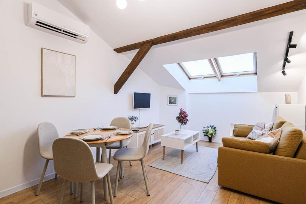 Апартаменти Cozy Loft Under The Wawel Sky Краків Екстер'єр фото