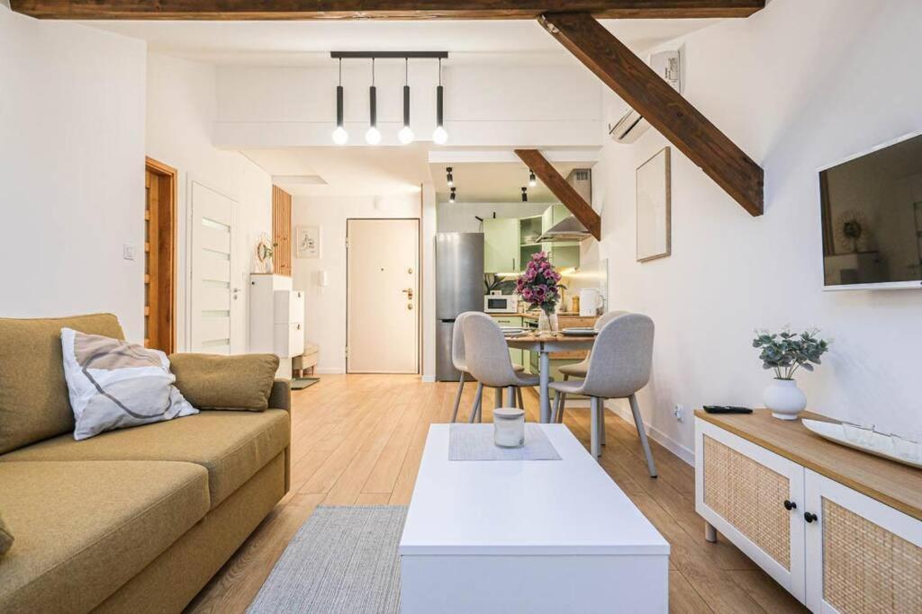 Апартаменти Cozy Loft Under The Wawel Sky Краків Екстер'єр фото